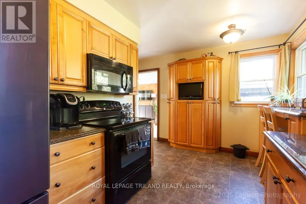 749 COMMISSIONERS ROAD W