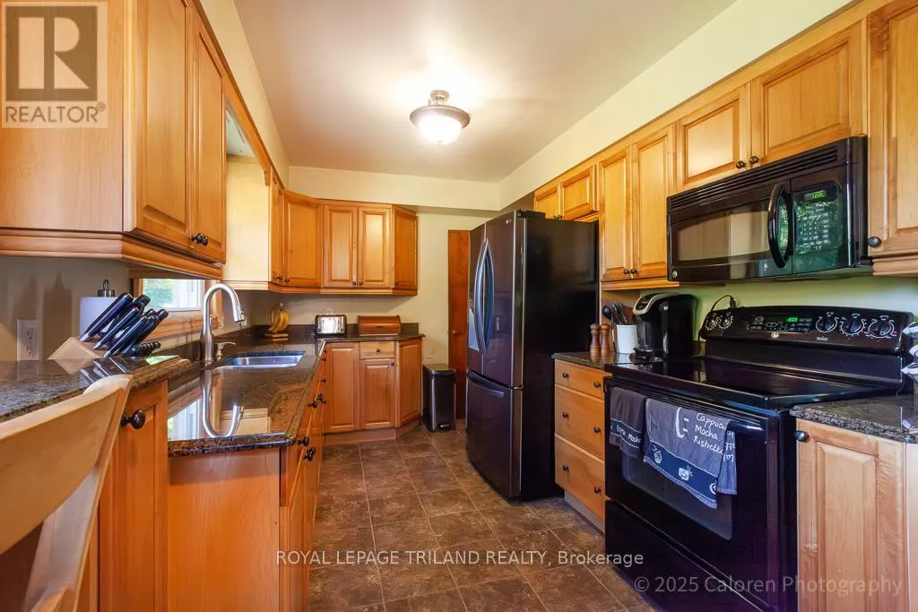 749 COMMISSIONERS ROAD W