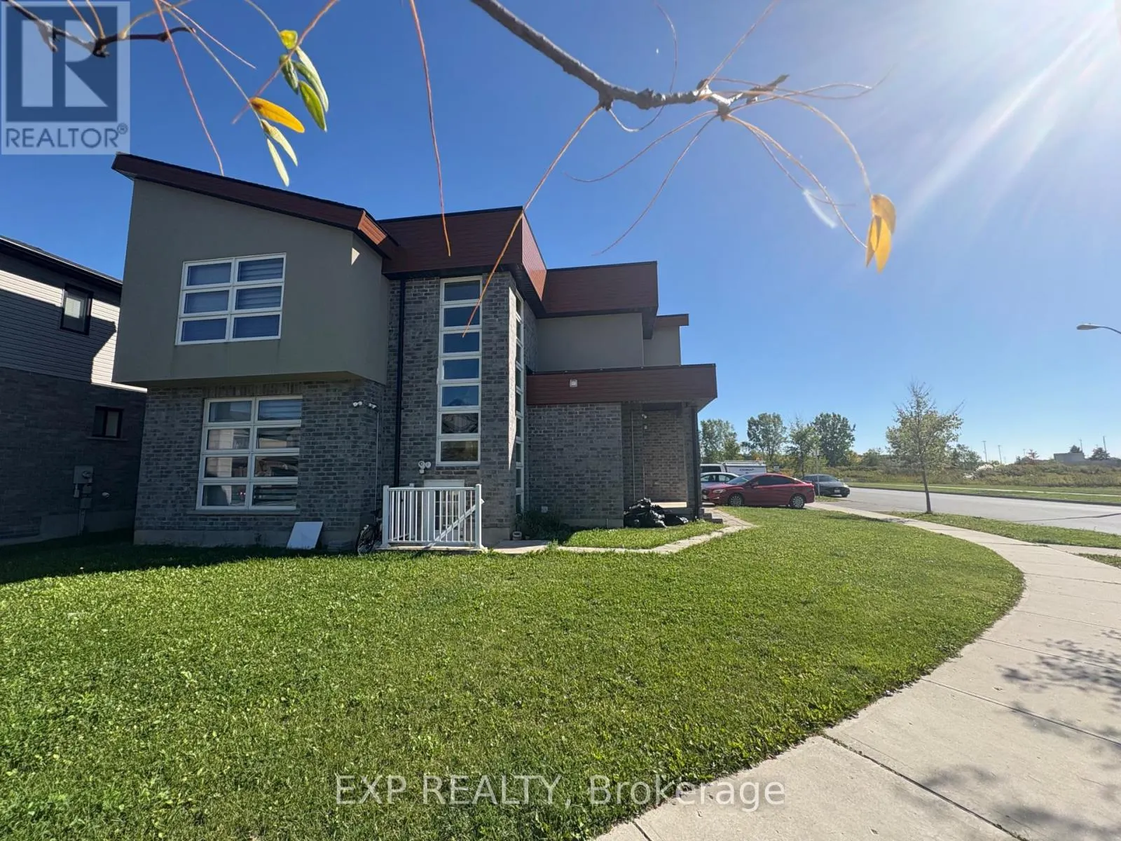 LOWER - 1445 DYER CRESCENT N, #Lower