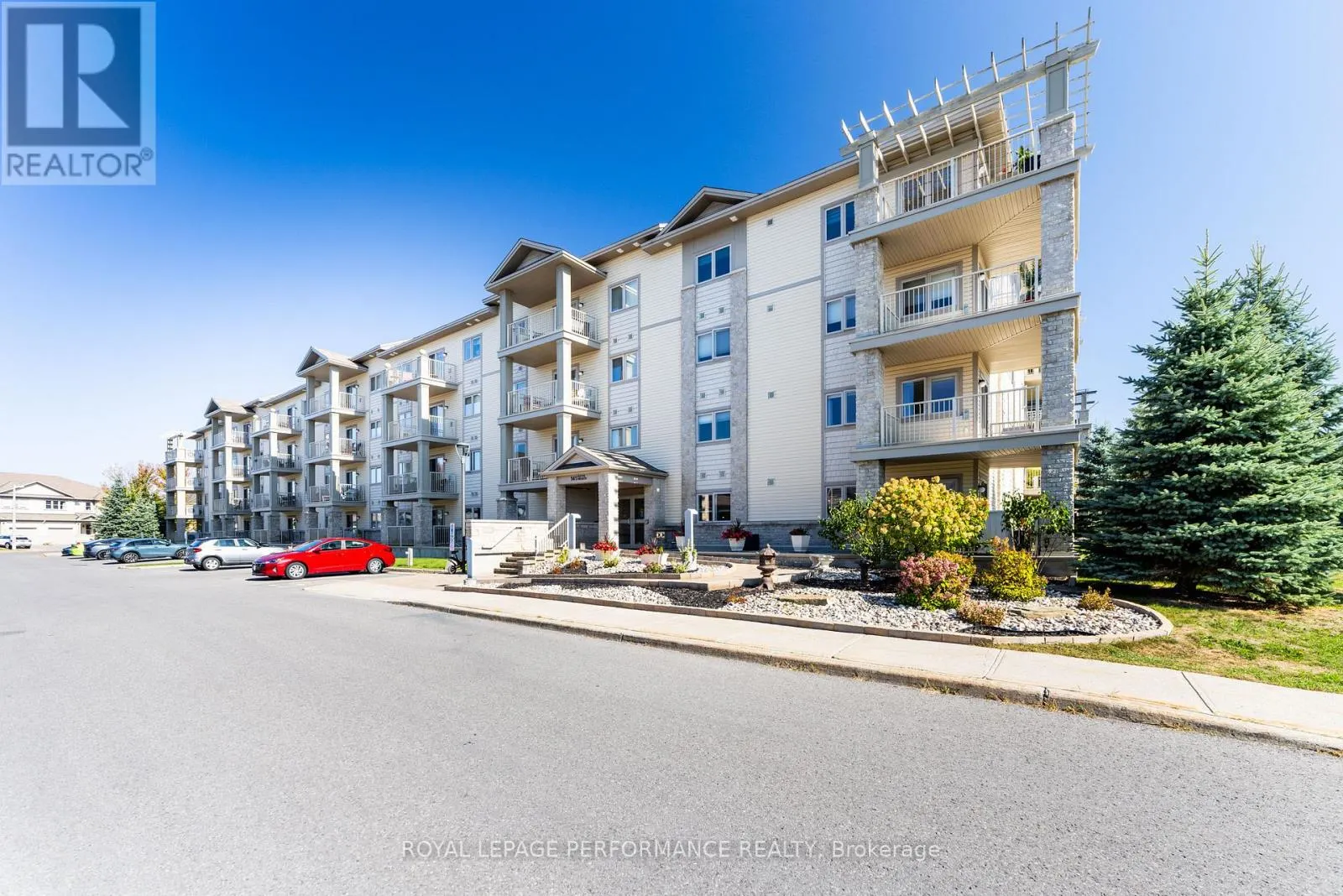 211 - 141 POTTS PRIVATE