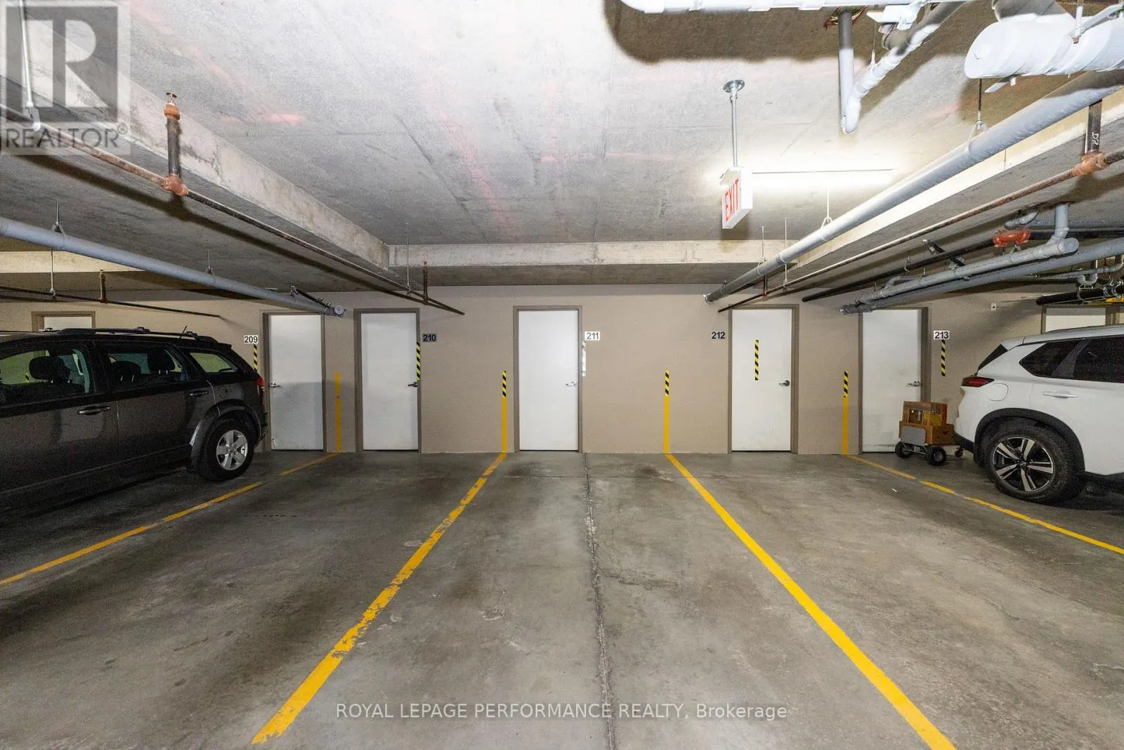 211 - 141 POTTS PRIVATE