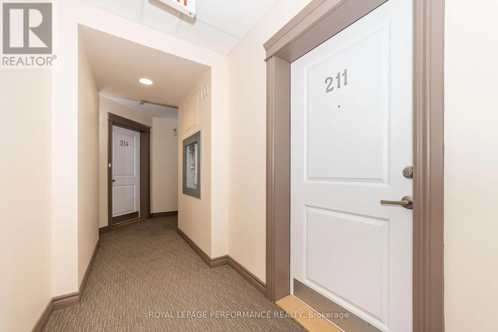211 - 141 POTTS PRIVATE