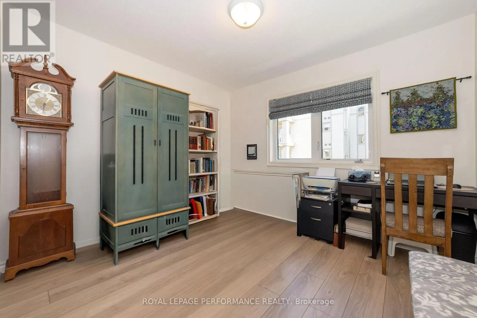 211 - 141 POTTS PRIVATE
