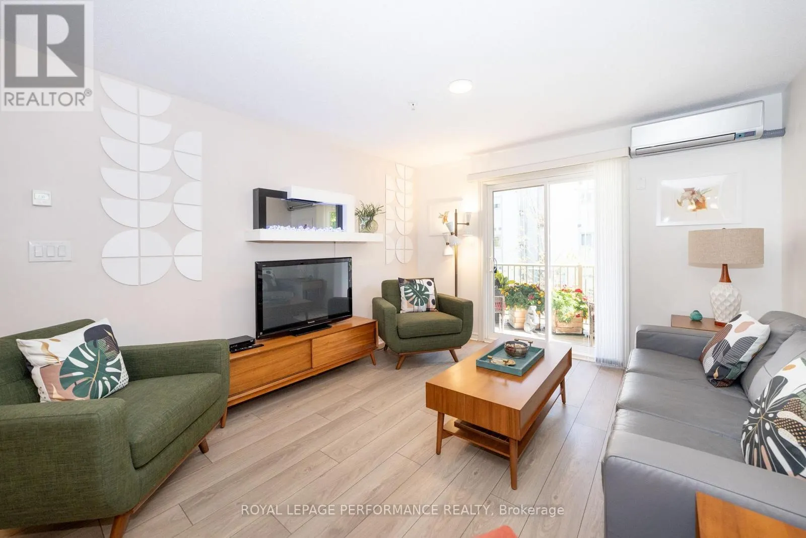 211 - 141 POTTS PRIVATE