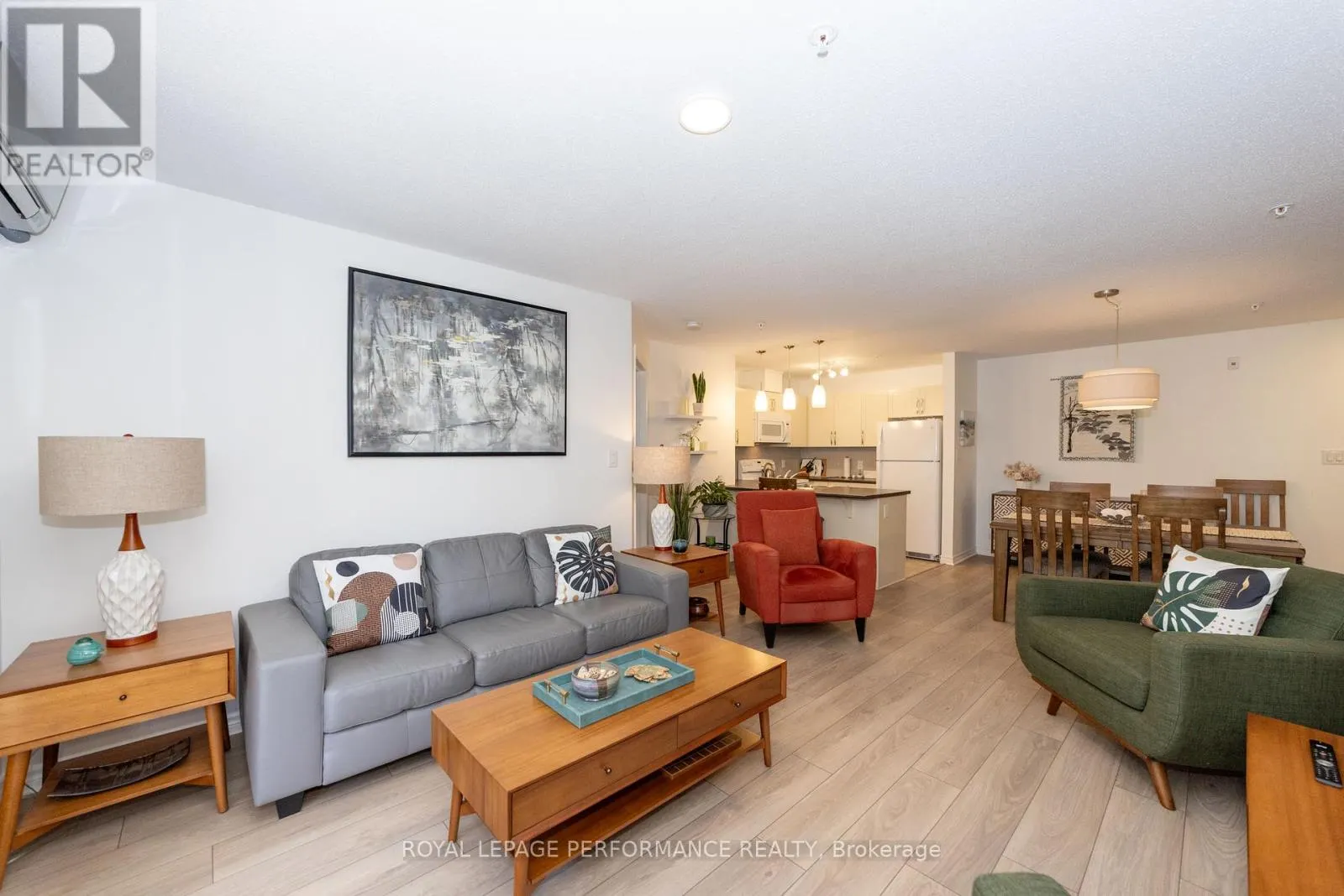 211 - 141 POTTS PRIVATE