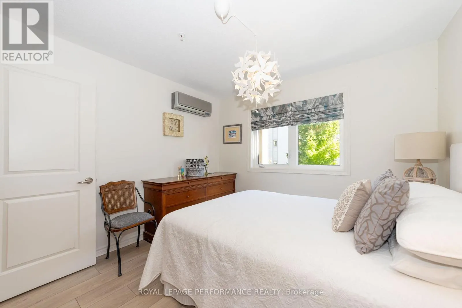 211 - 141 POTTS PRIVATE
