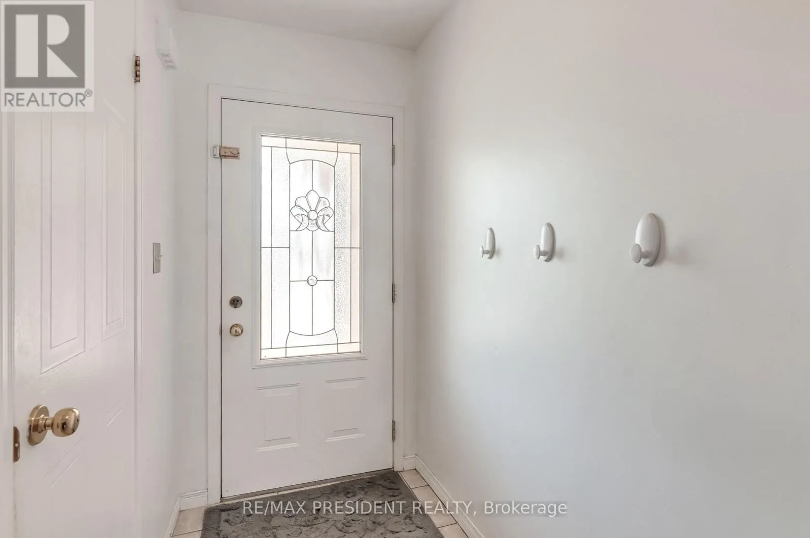 31 CHESTER DRIVE N