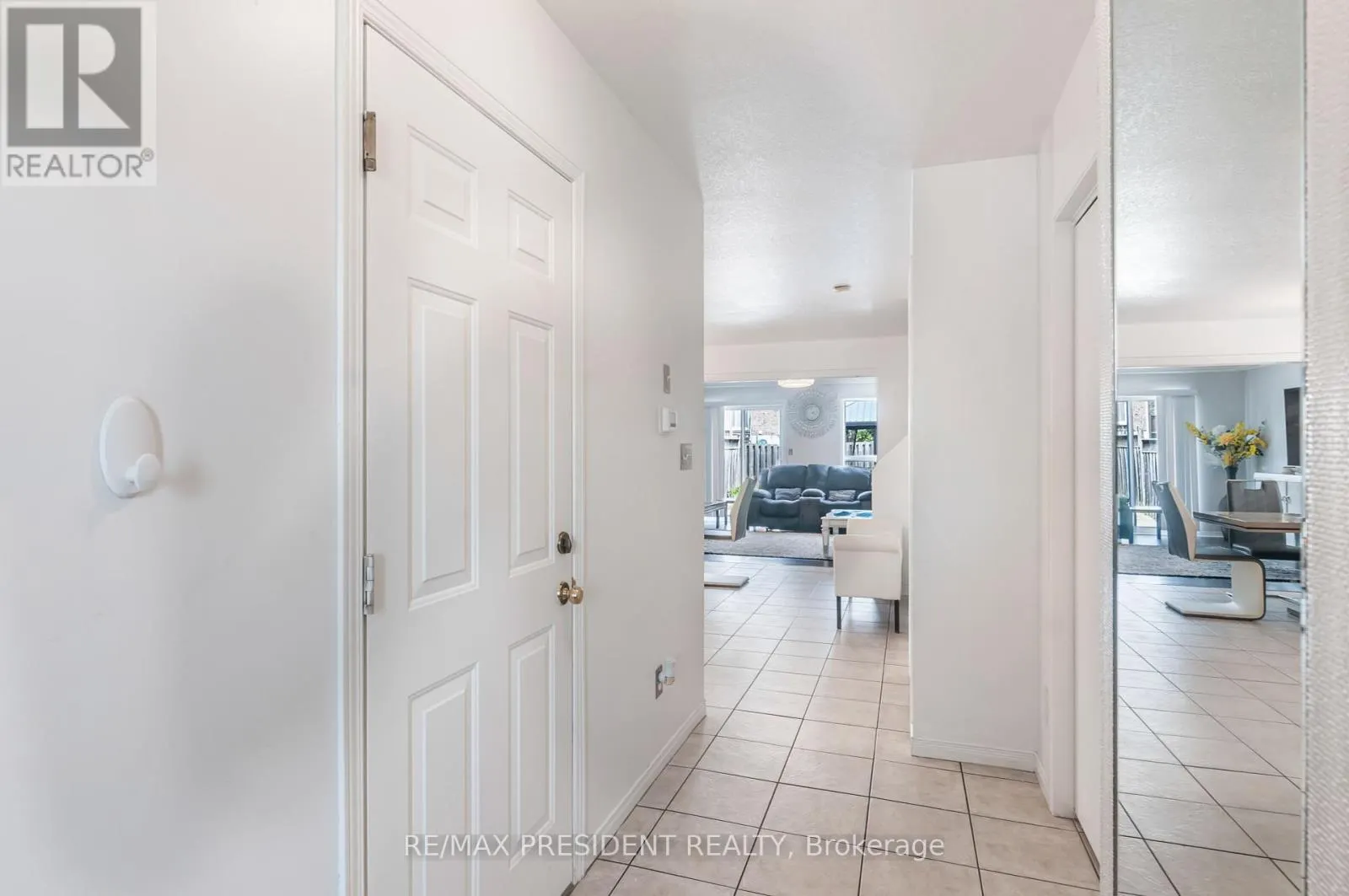 31 CHESTER DRIVE N