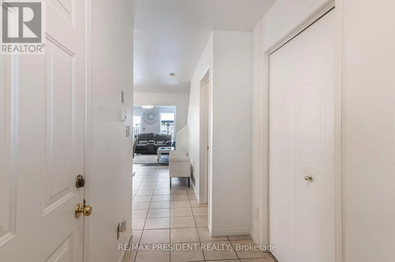 31 CHESTER DRIVE N