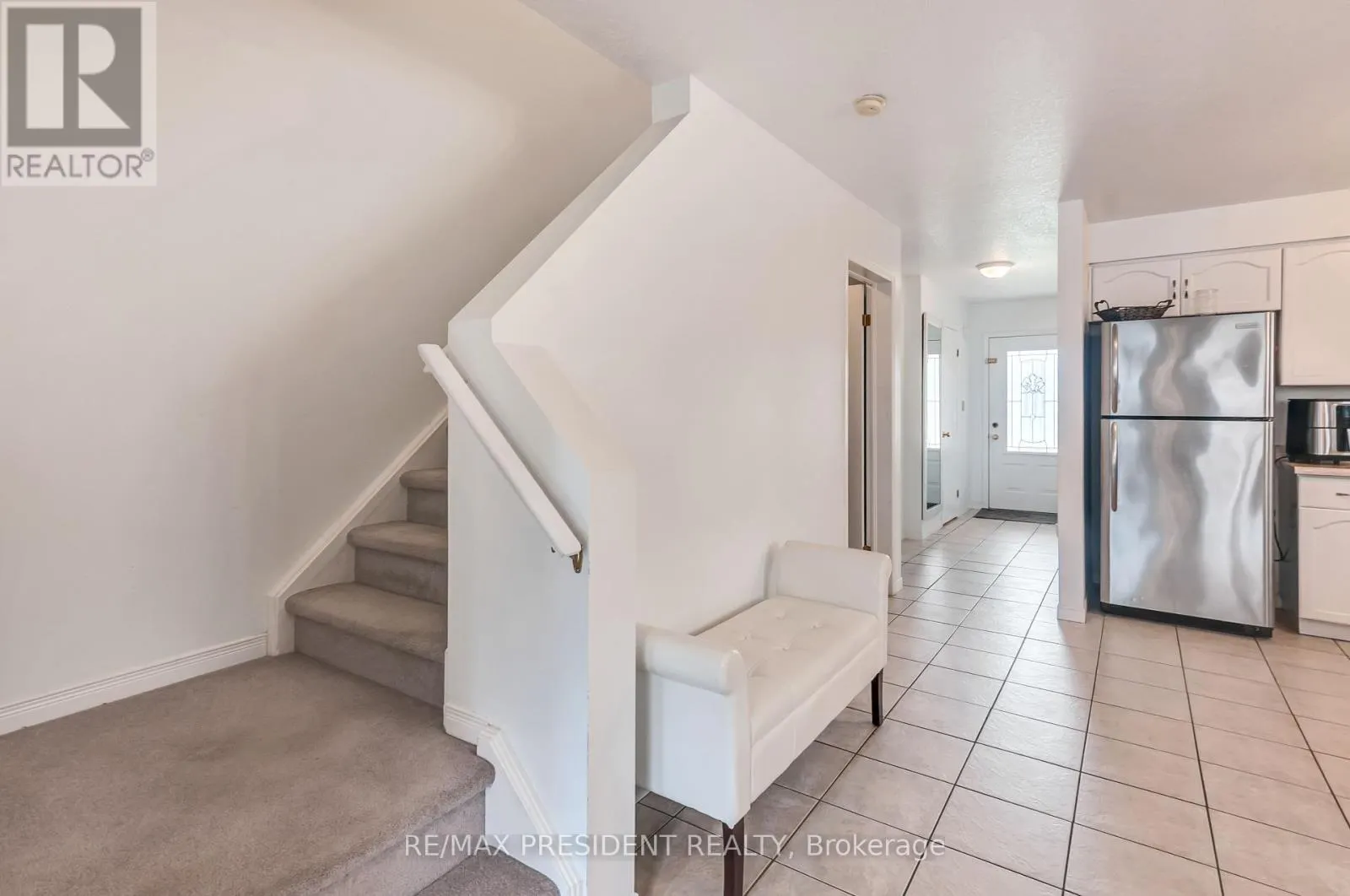 31 CHESTER DRIVE N