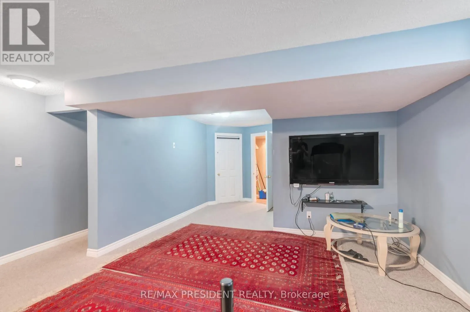 31 CHESTER DRIVE N