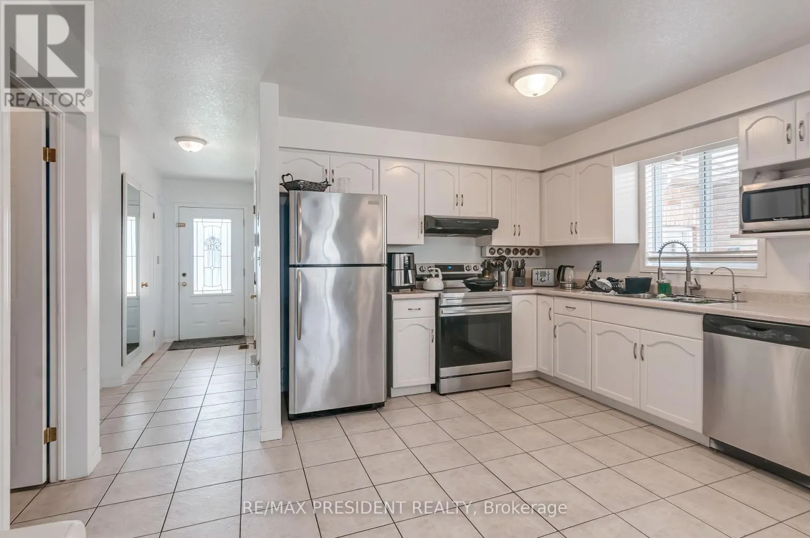 31 CHESTER DRIVE N