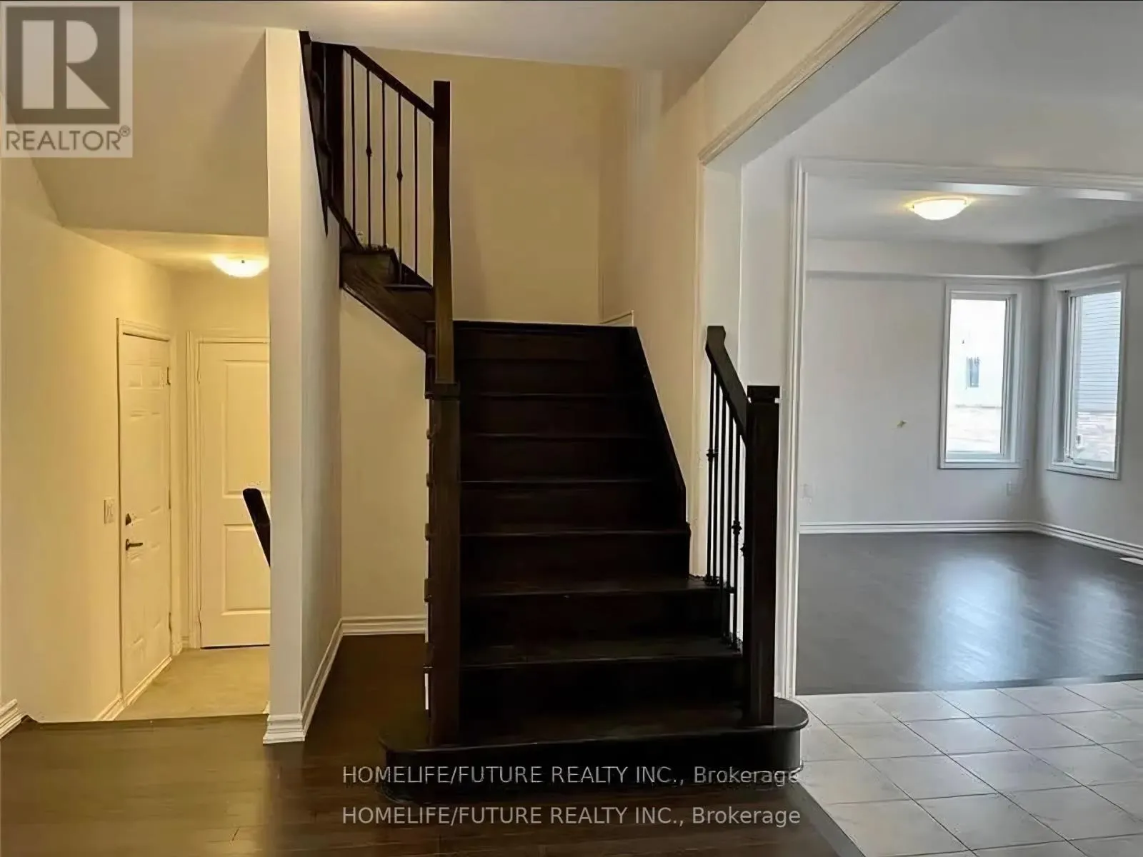 28 AITCHISON AVENUE