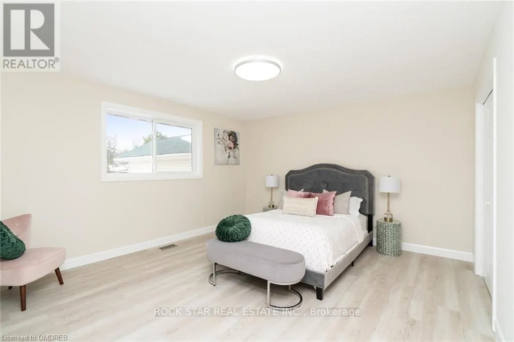MAIN FL - 136 GRAND STREET