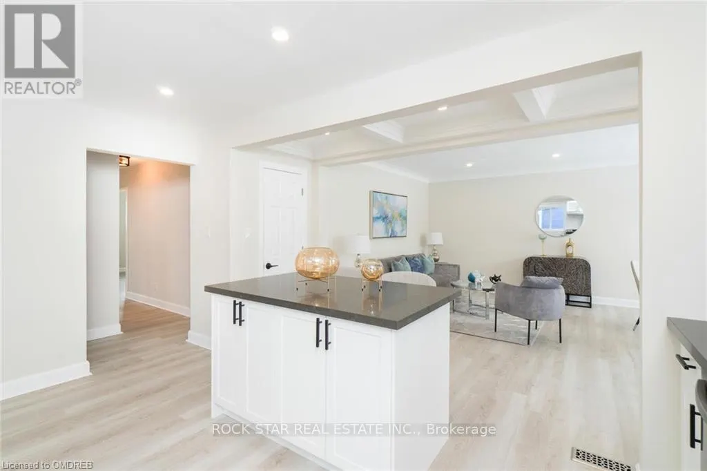 MAIN FL - 136 GRAND STREET