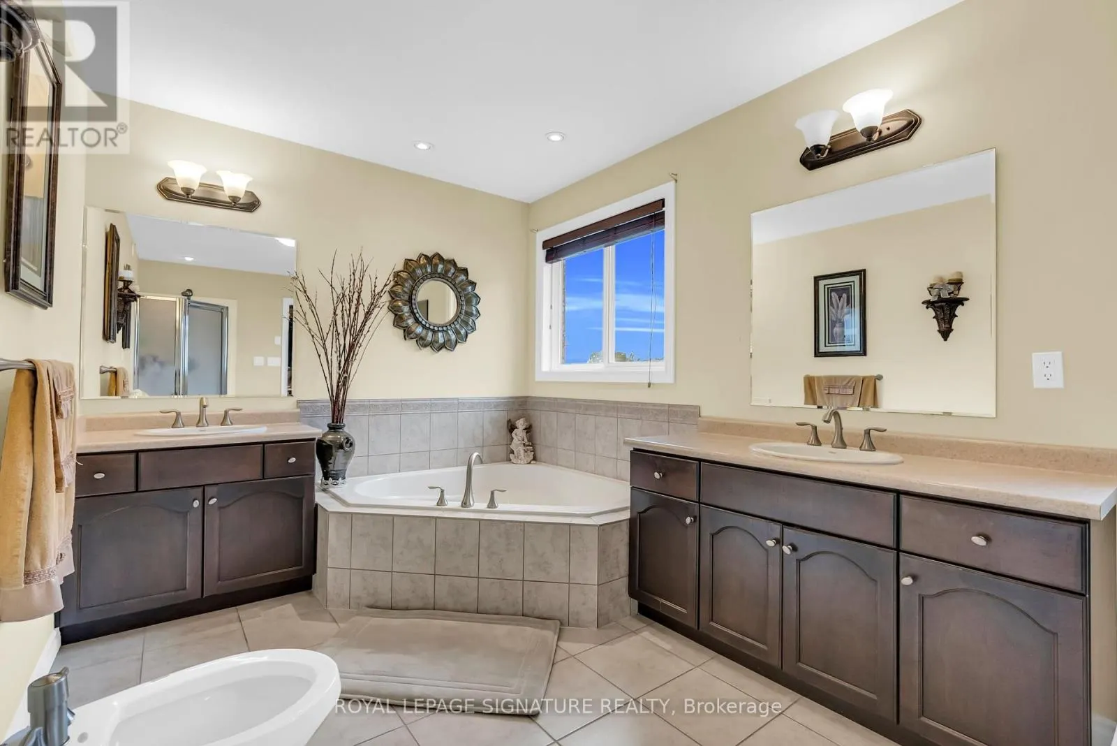 26 FRASSON DRIVE