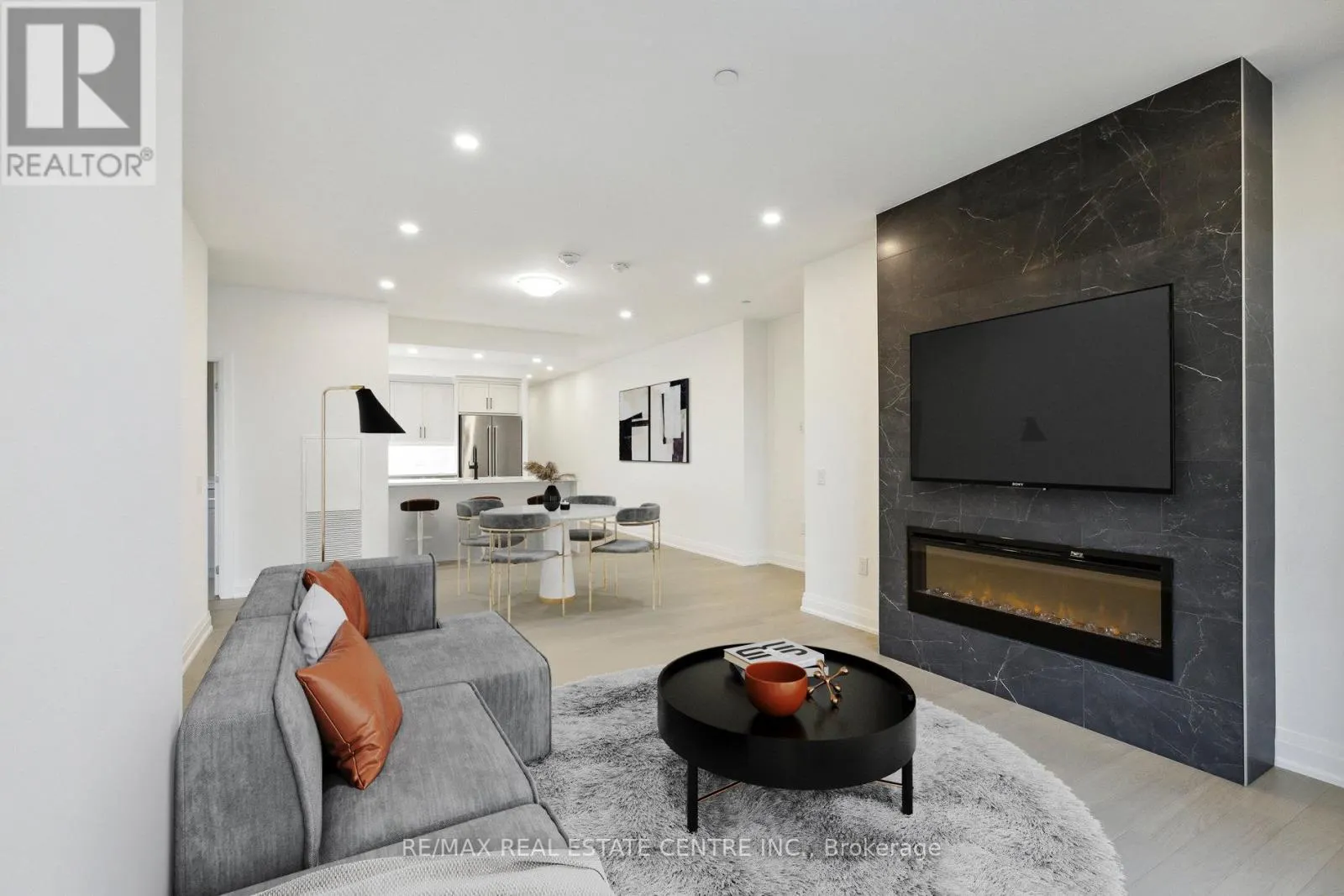 602 - 71 WYNDHAM STREET S