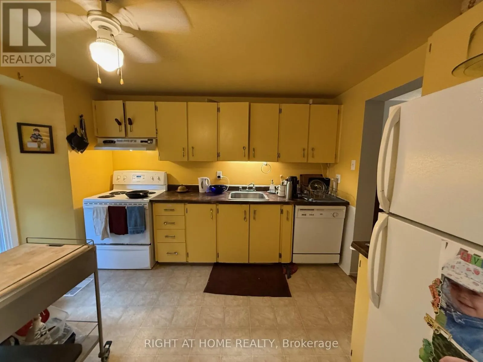 1227 PRIORY LANE