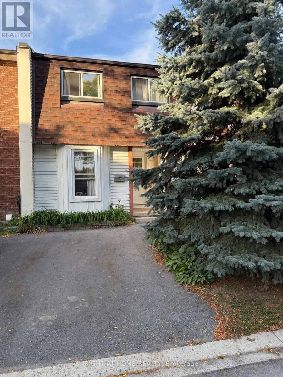1227 PRIORY LANE