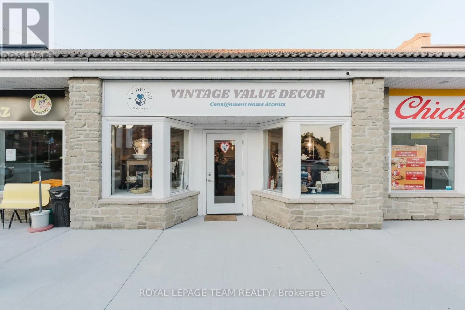 UNIT 7 - 75 ELGIN STREET W