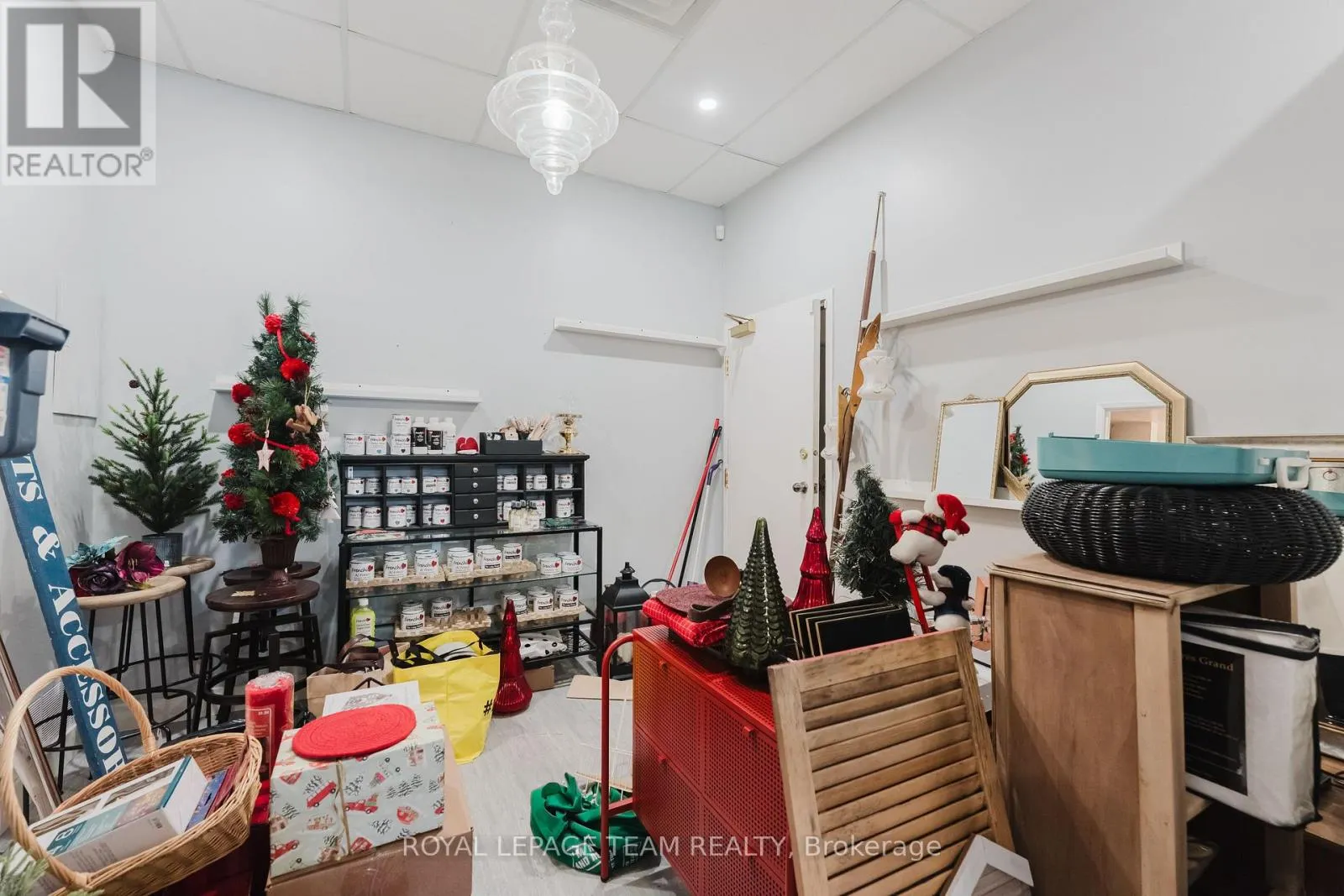 UNIT 7 - 75 ELGIN STREET W