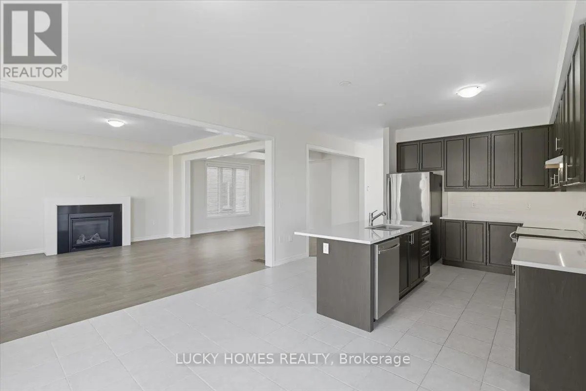 643 LEMAY GROVE