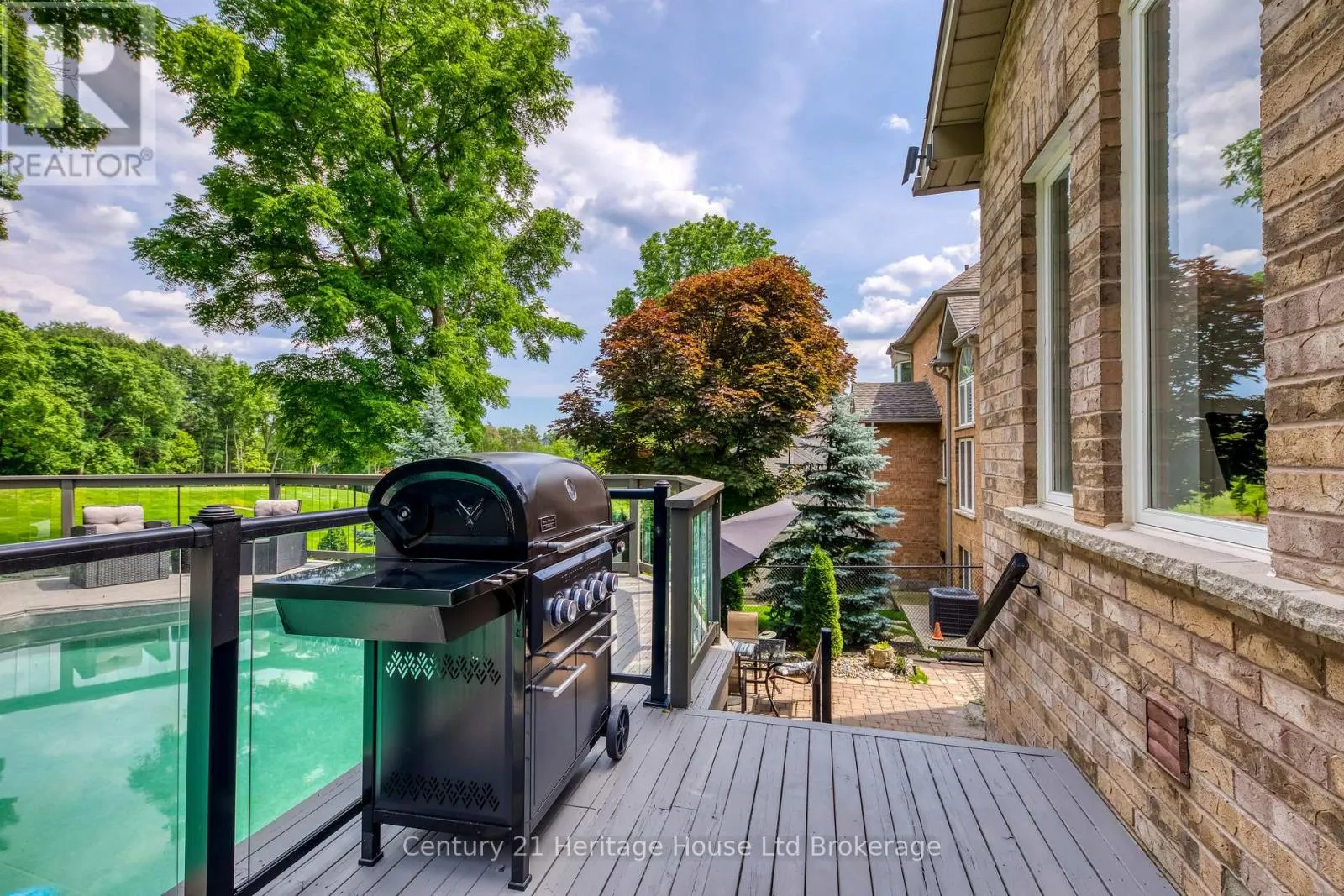 16 SWEETMAN DRIVE