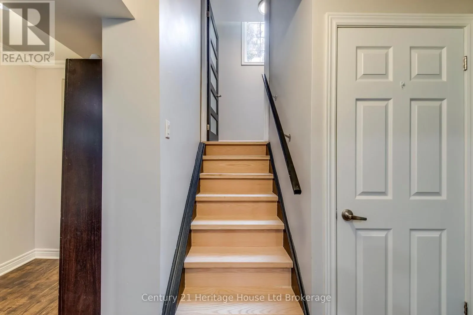 16 SWEETMAN DRIVE