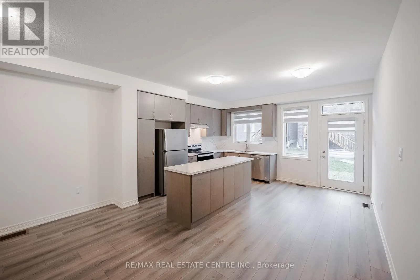21 GLEDHILL CRESCENT