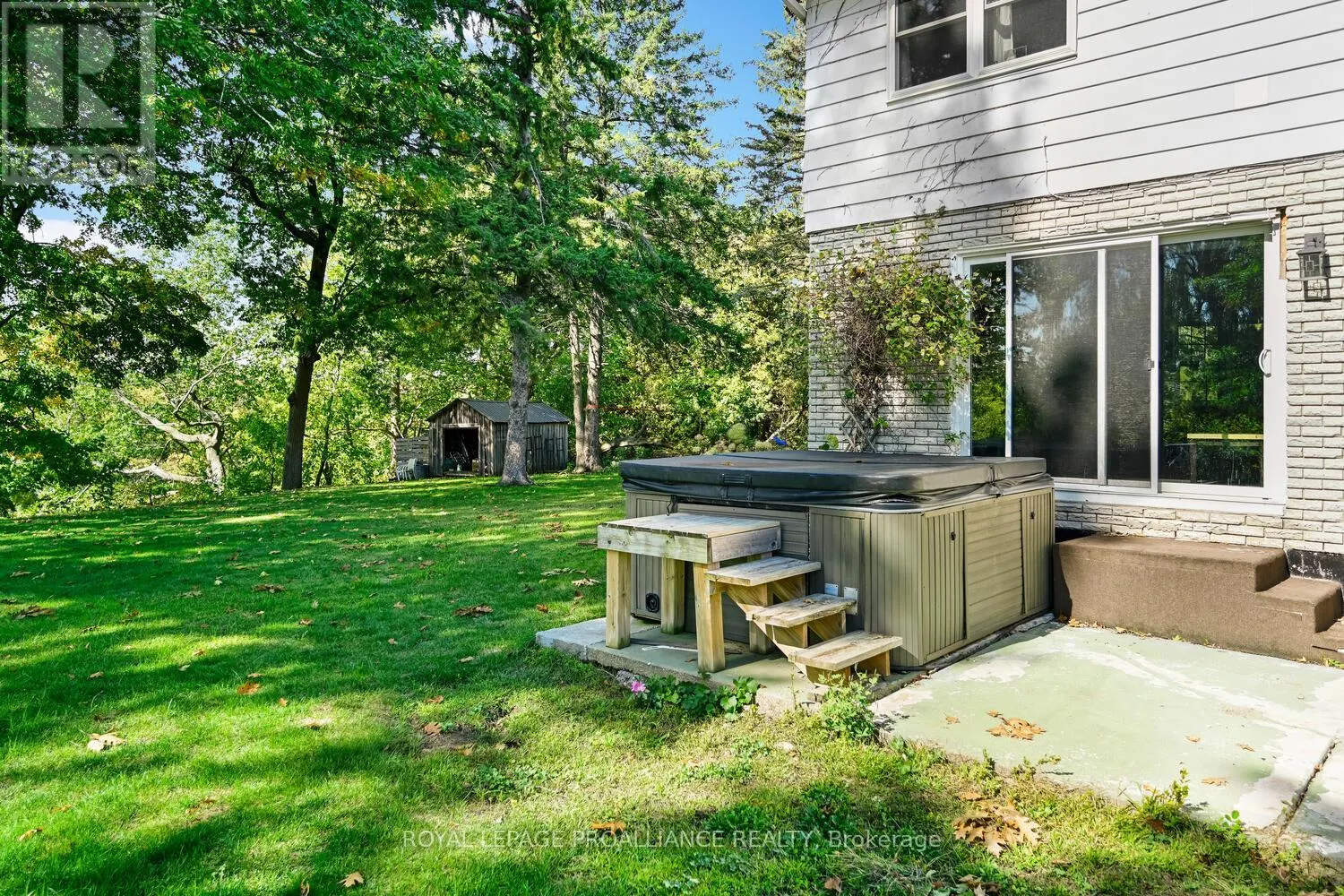 4 CONNELL PLACE