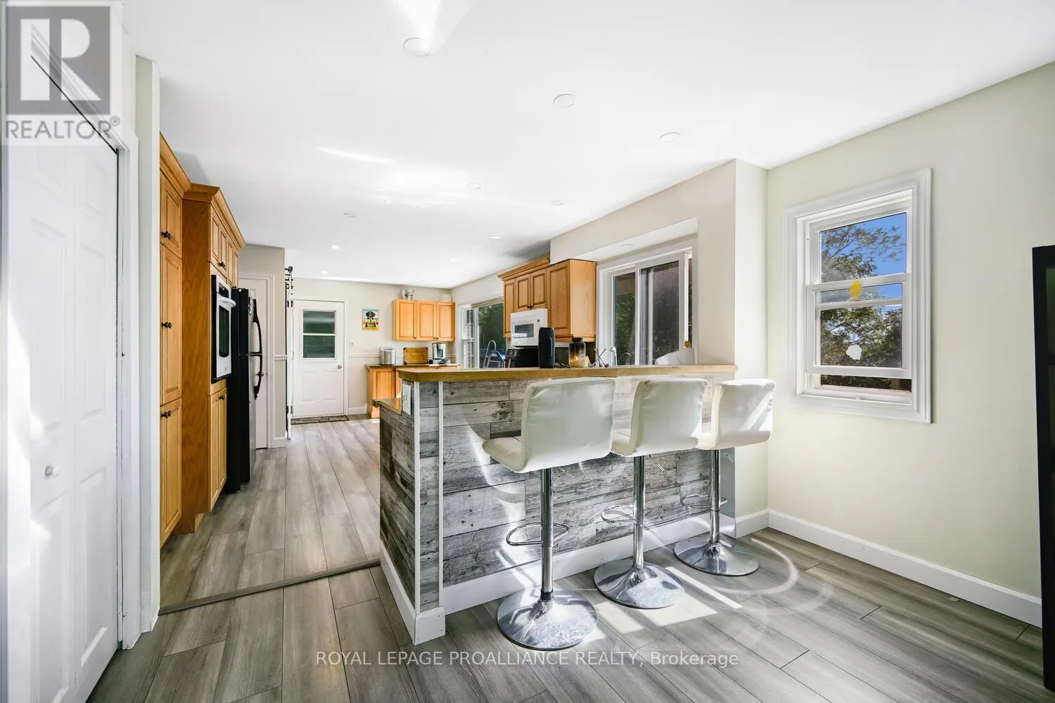 4 CONNELL PLACE