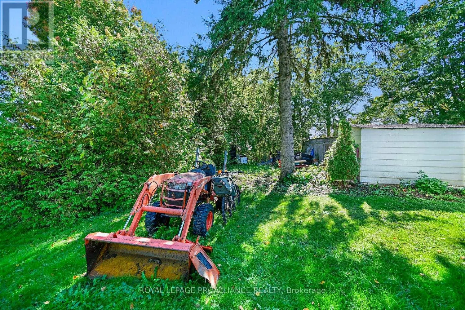 4 CONNELL PLACE