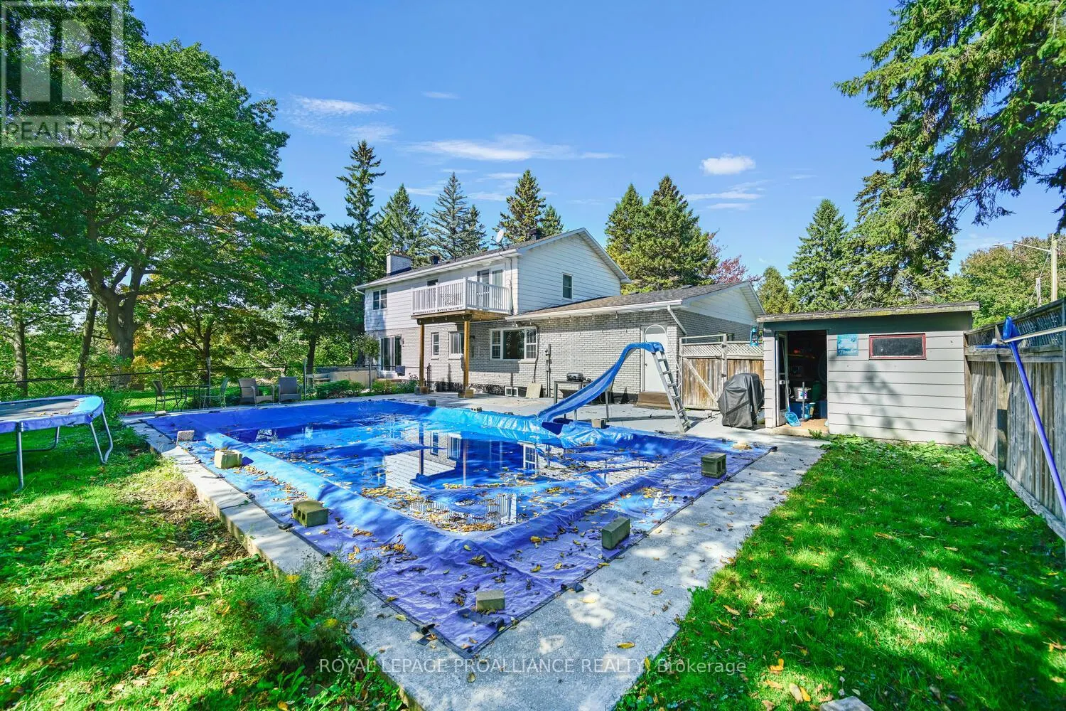 4 CONNELL PLACE
