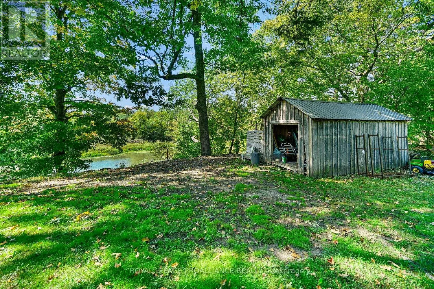 4 CONNELL PLACE