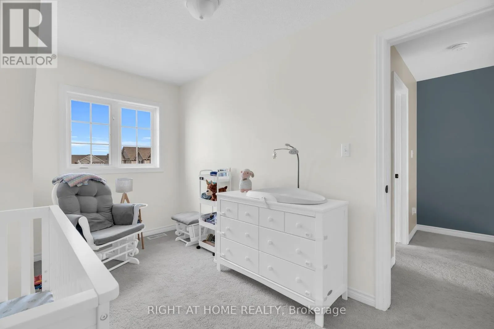 B - 630 WOODLAWN ROAD E