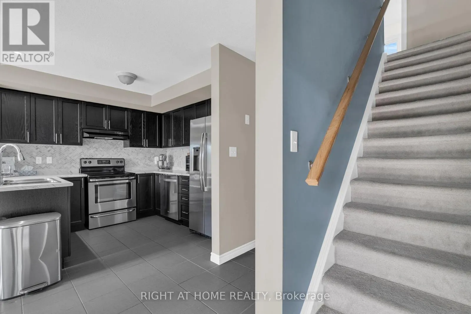 B - 630 WOODLAWN ROAD E