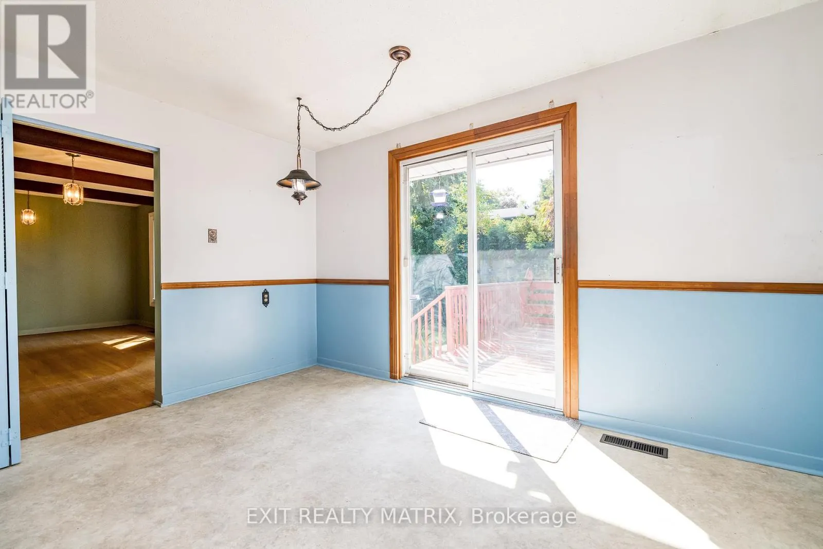 8 BRIAN CRESCENT
