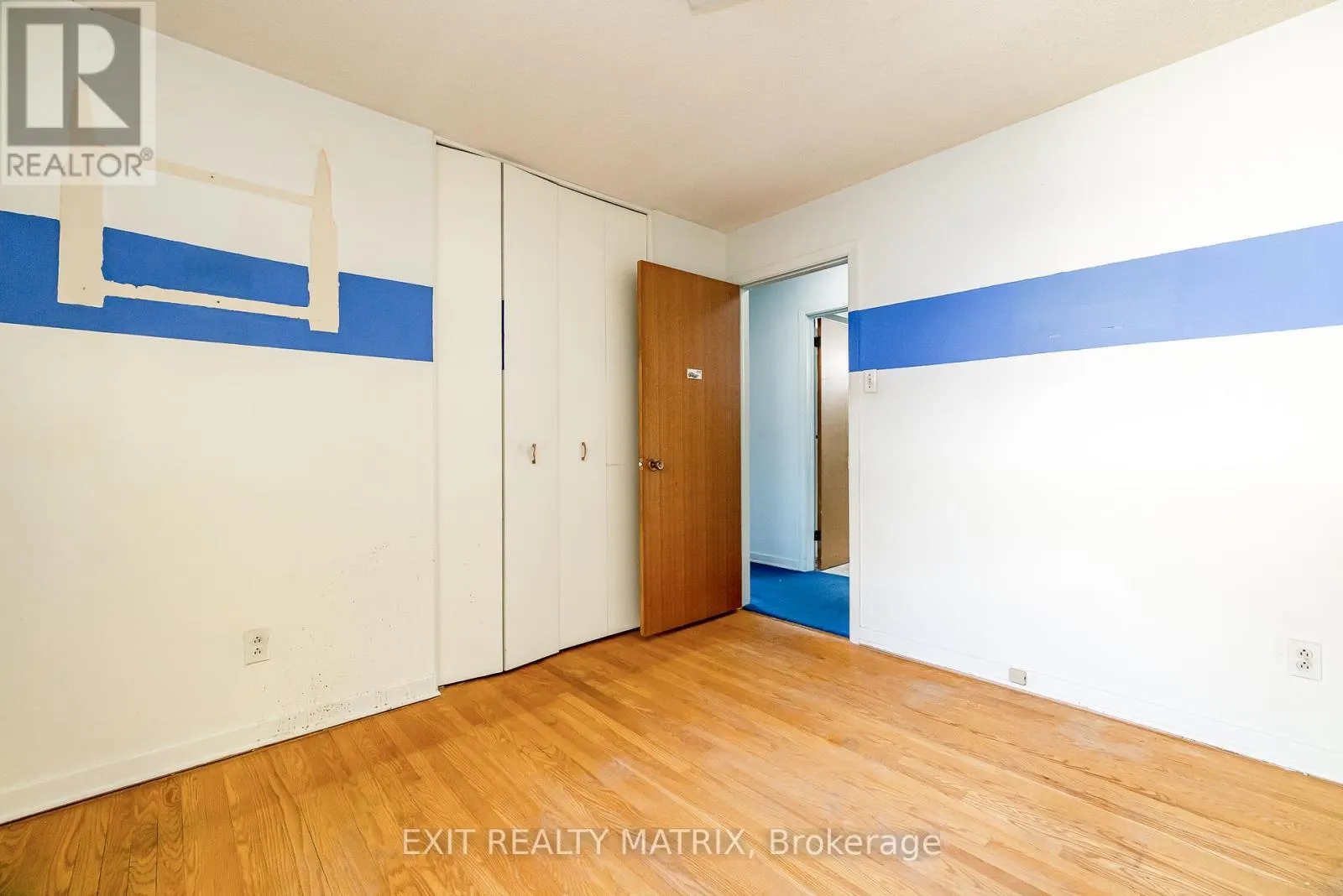 8 BRIAN CRESCENT