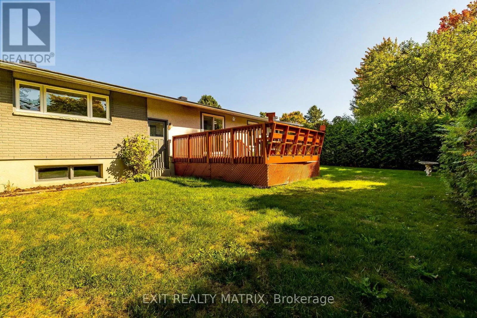 8 BRIAN CRESCENT