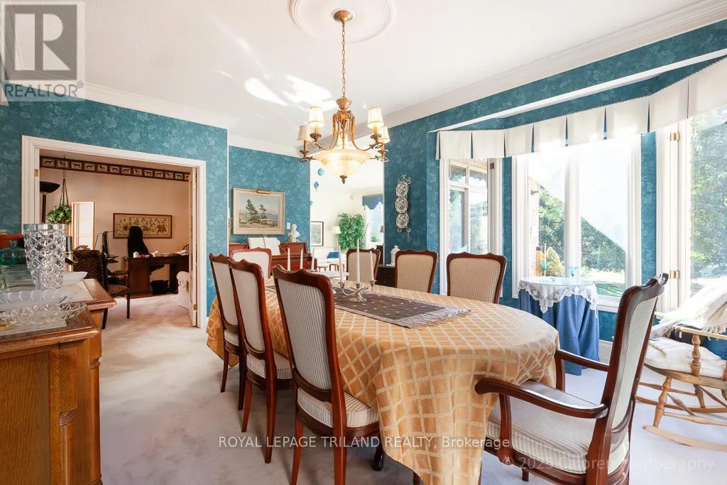 23 - 1040 RIVERSIDE DRIVE, #23