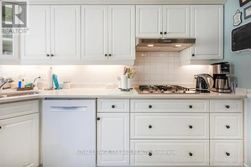 23 - 1040 RIVERSIDE DRIVE, #23