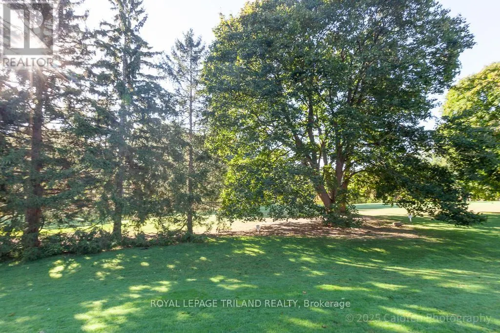 23 - 1040 RIVERSIDE DRIVE, #23