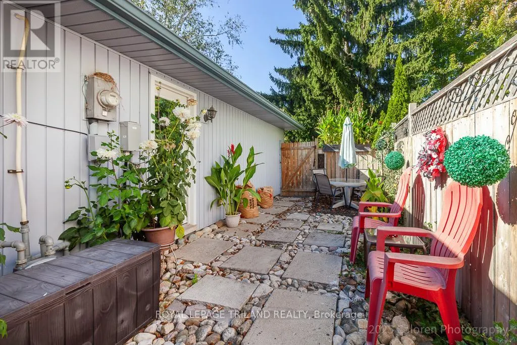 23 CRABTREE AVENUE