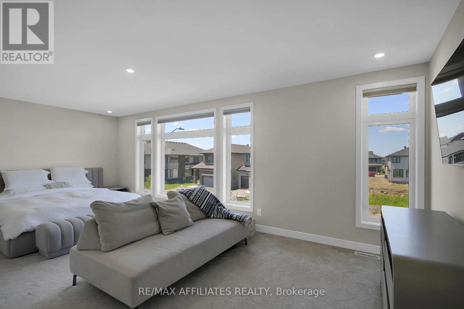 357 SHOVELER GROVE