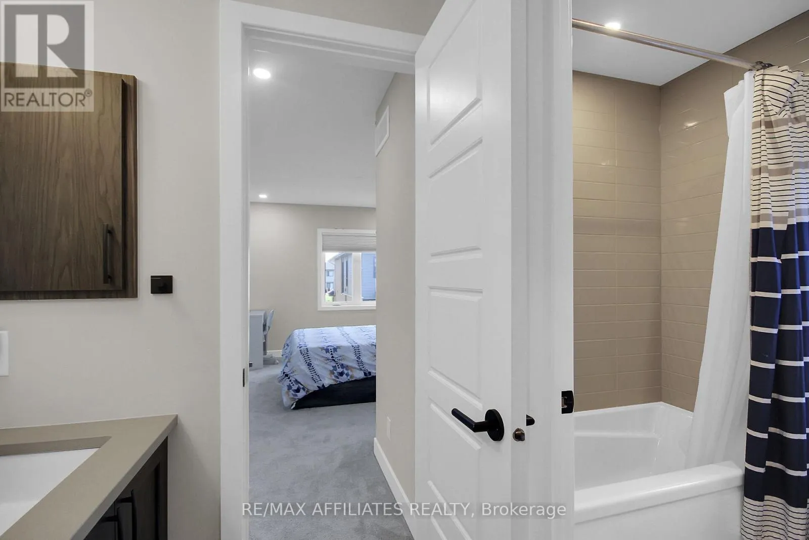357 SHOVELER GROVE
