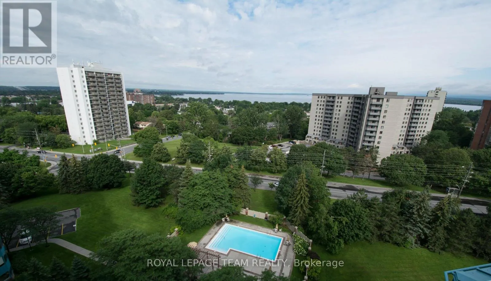 209 - 1025 GRENON AVENUE
