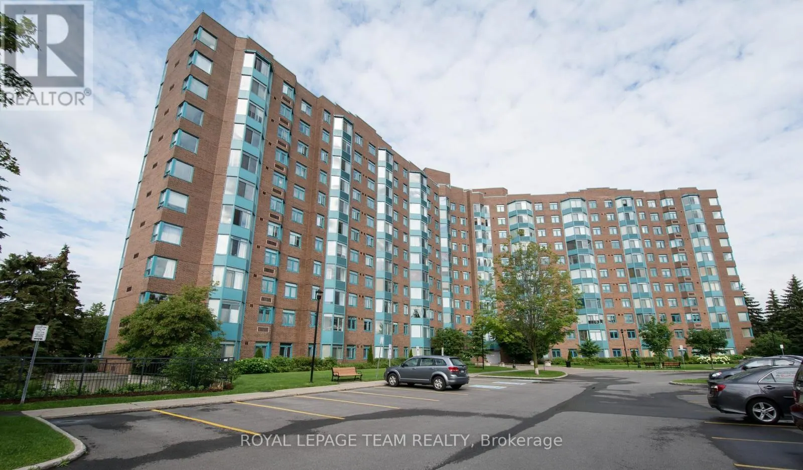 209 - 1025 GRENON AVENUE