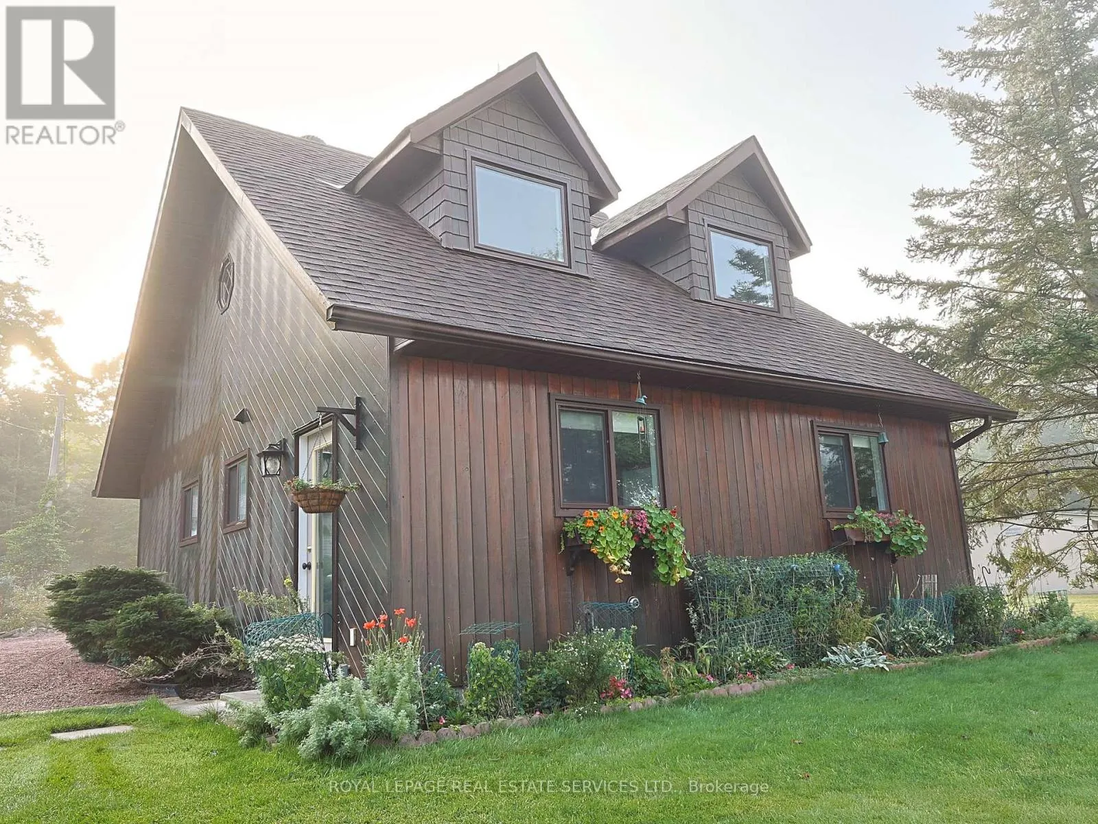 525 RIVERSIDE DRIVE