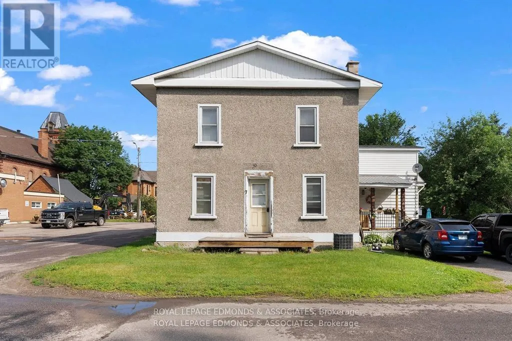 7 ISABELLA STREET