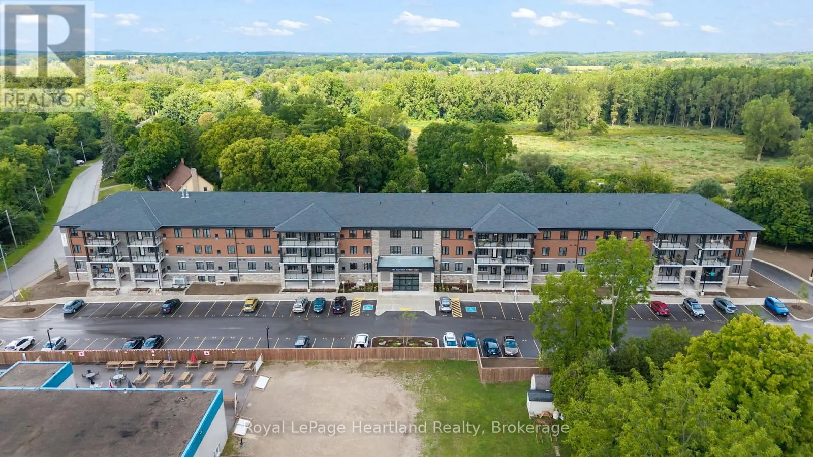 406 - 187 VICTORIA STREET W, #406